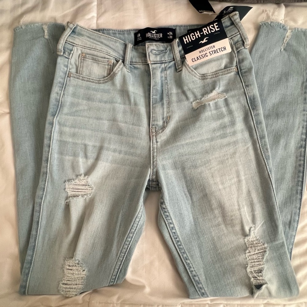 Hollister High Rise Crop Super Skinny Jeans